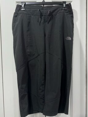 The North Face capris